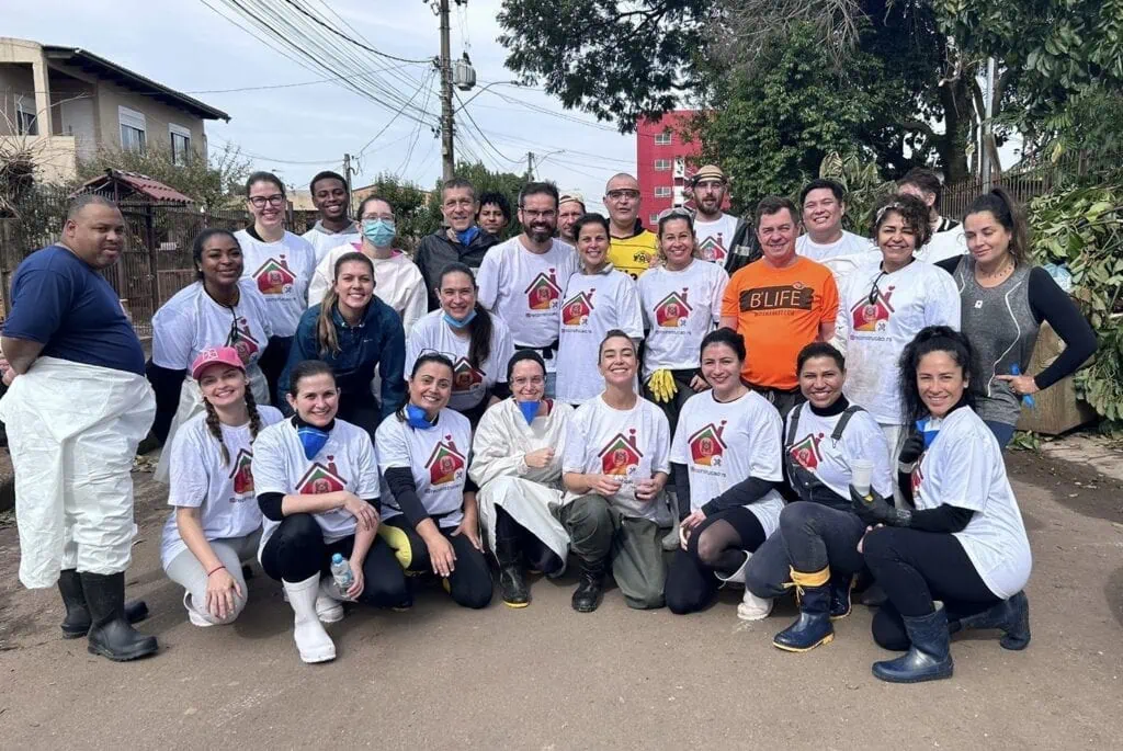 Grupo de Voluntariado no RS pós-enchentes